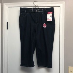 Denim capris NWT